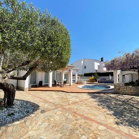 Villa Cozy Empuriabrava Piscina Privada المظهر الخارجي الصورة